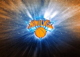 中国体育彩票-训练场趣味一刻，齐米卡斯调皮传球致敬评论员皮耶罗