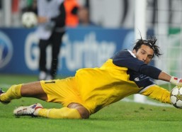 中国体彩网_四十一岁传奇再定义篮球时空 詹姆斯场均26+7+7高效表现震撼联盟