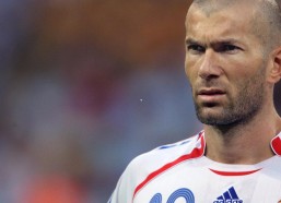 中国体彩：皇马亿元双星陷冰封期，马斯坦图诺与居莱尔遭遇严峻信任考验，高额投资未达预期引发内部反思