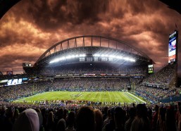 【足彩网】布朗杰出演出轰下35分与8助攻，末节关键13分锁定胜局