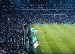 中国体育彩票：欧战激战正酣，埃梅里领军强势冲冠，四豪门晋级正赛，附加赛14席角逐白热化